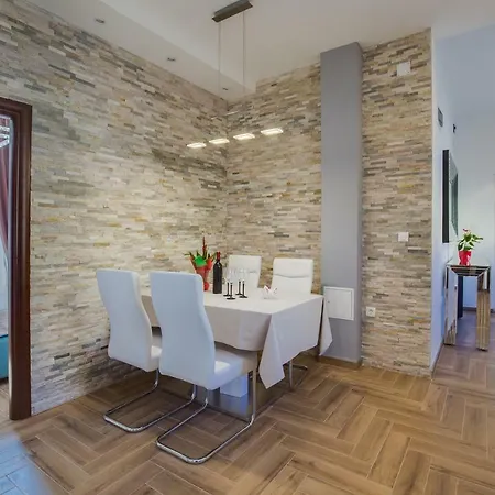 Carpe Diem Deluxe Apartamento *